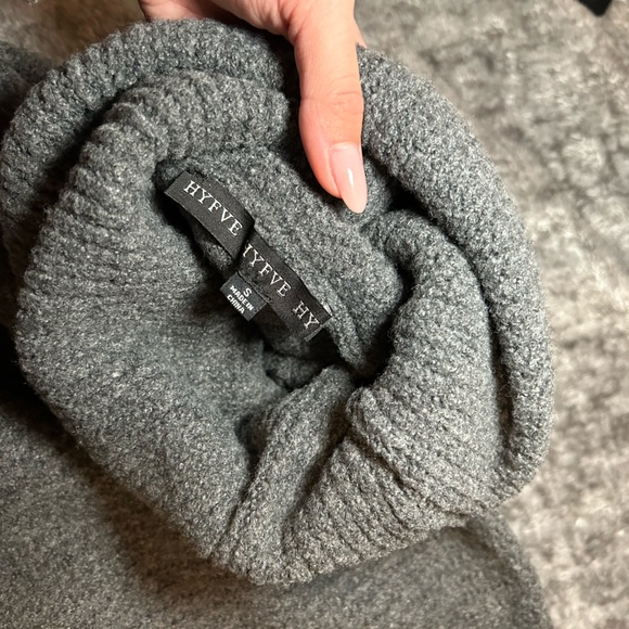HYFVE (bought at Honey boutique) grey knit turtleneck mid waist sweater - Picture 2 of 4